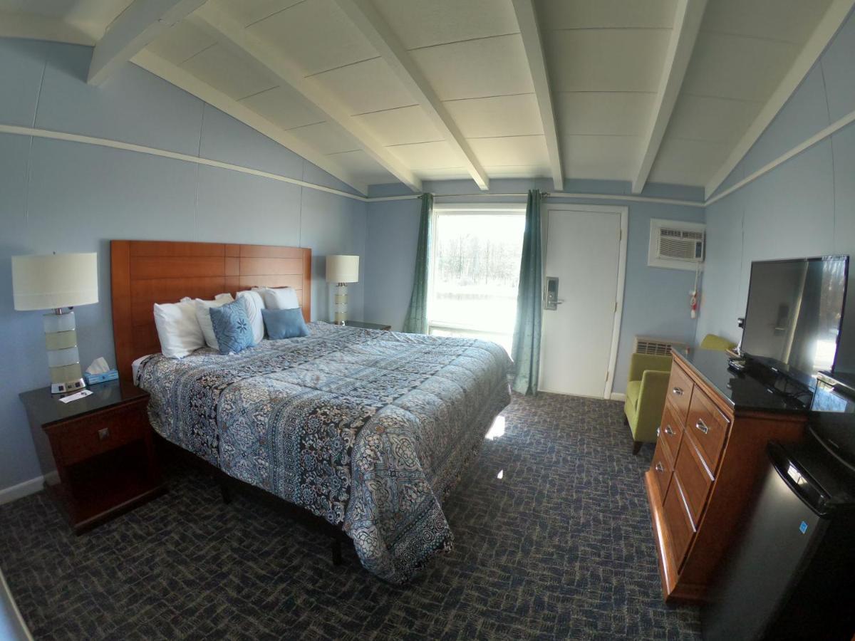 Copper Lantern Motor Lodge West Brookfield Екстериор снимка