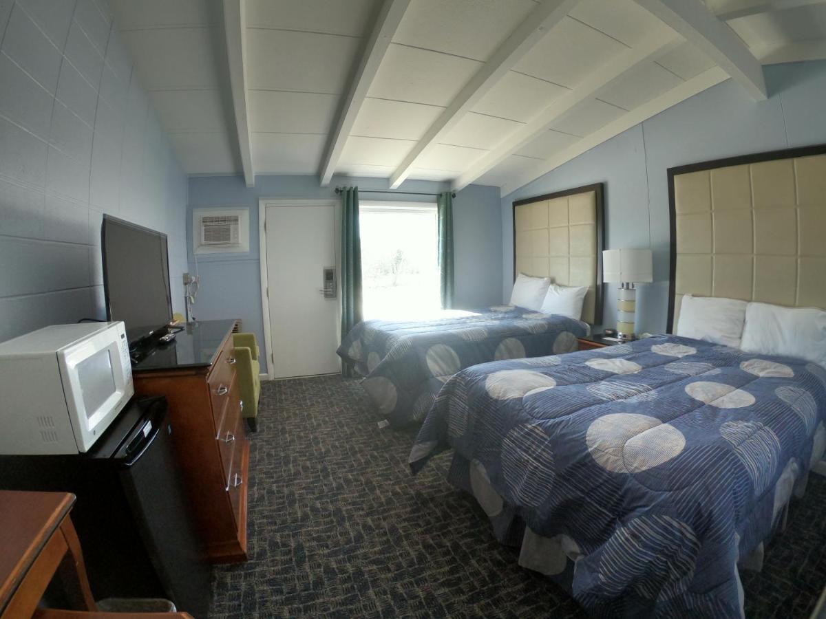 Copper Lantern Motor Lodge West Brookfield Екстериор снимка