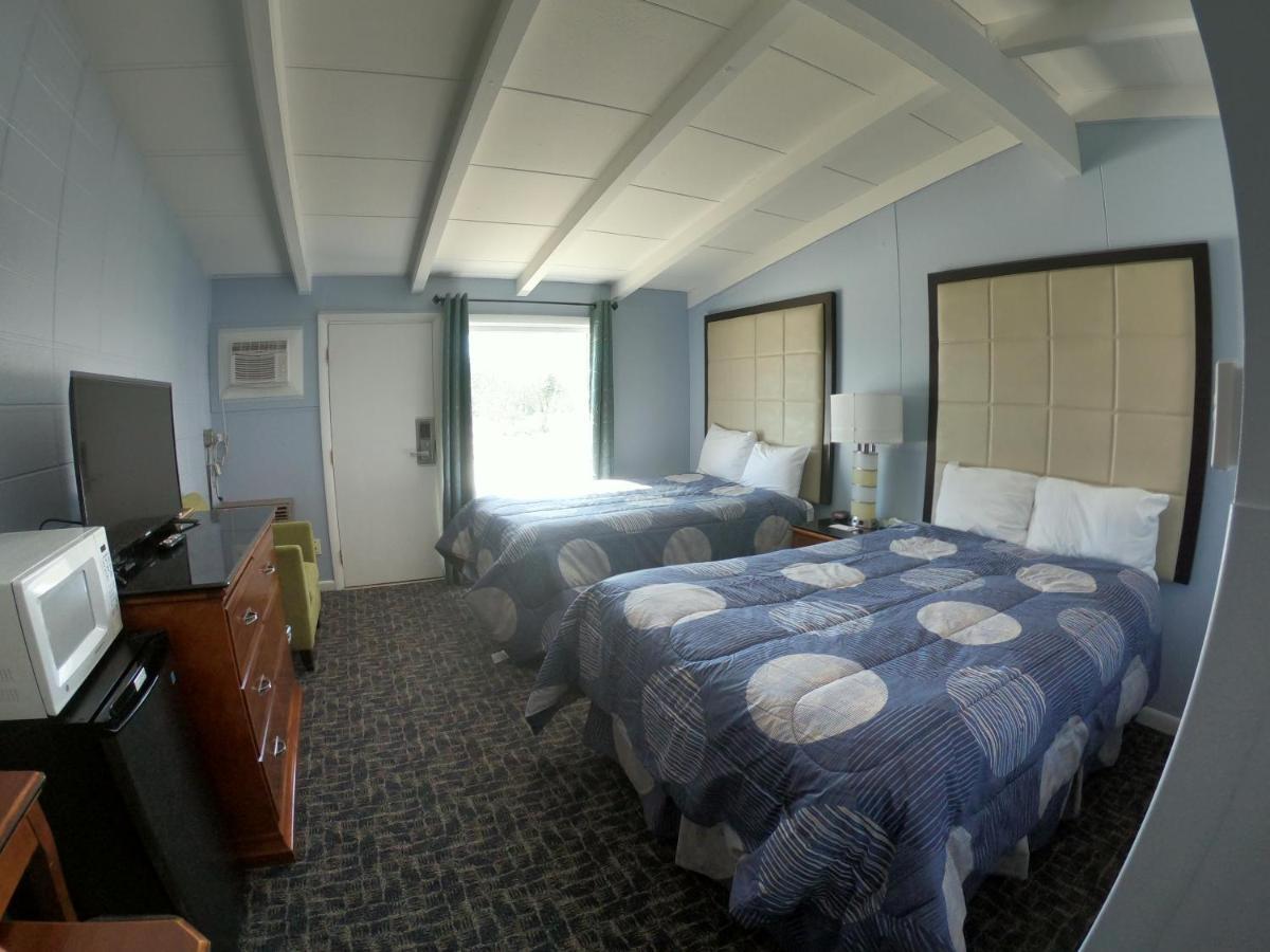 Copper Lantern Motor Lodge West Brookfield Екстериор снимка